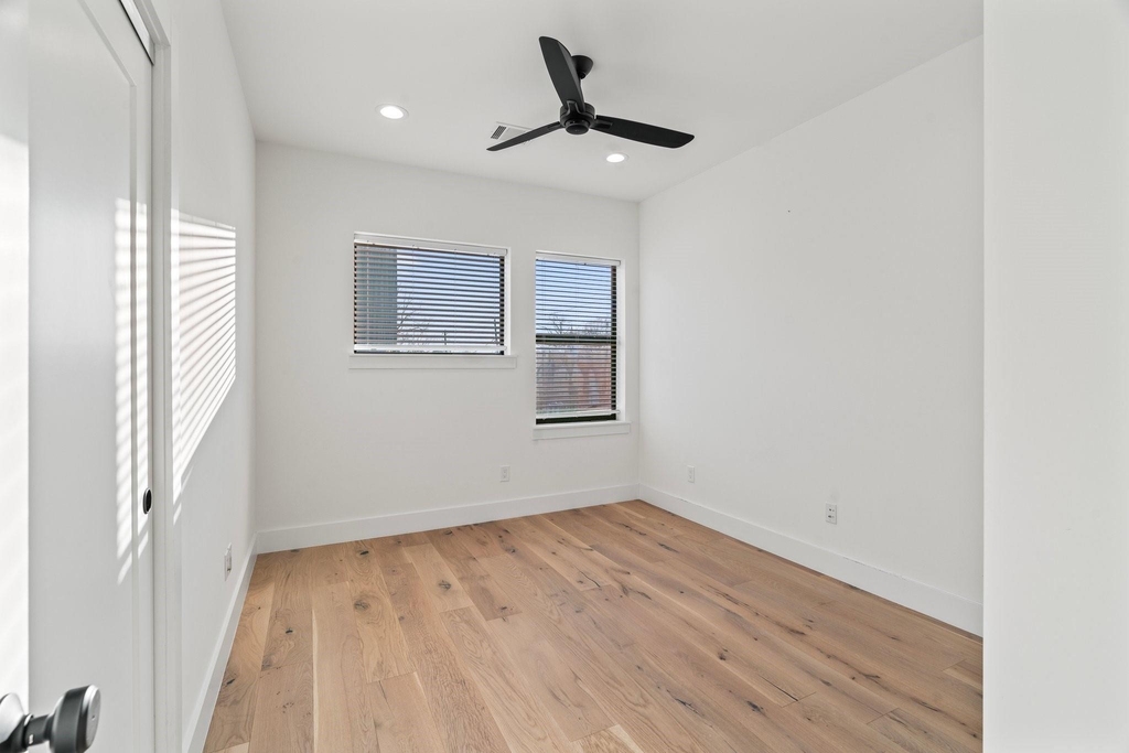 3802 Commerce Street - Photo 39
