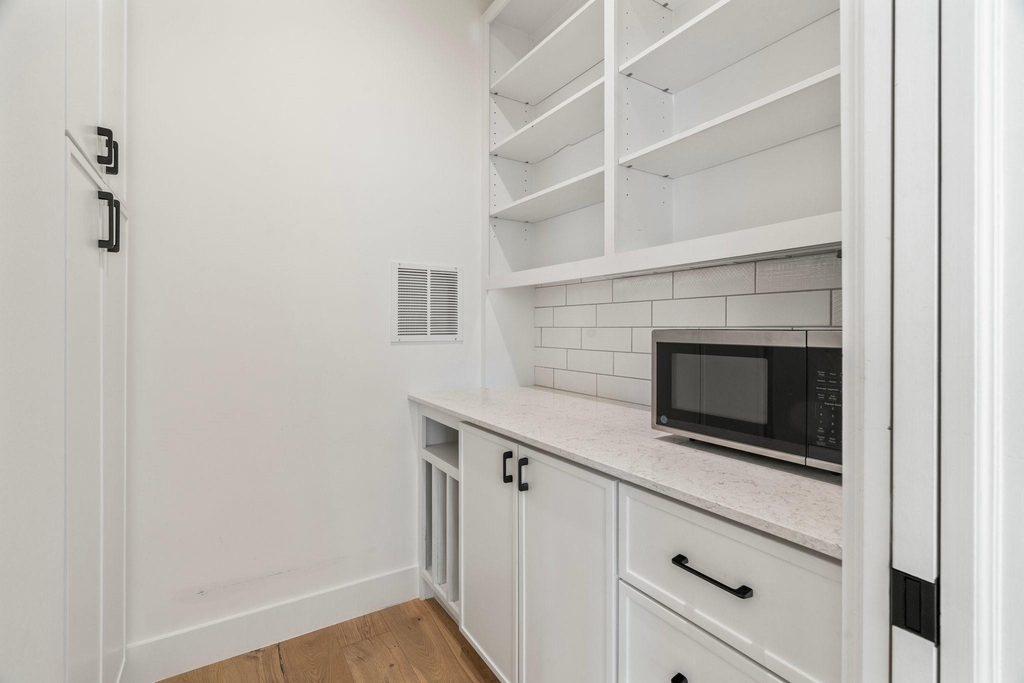 3802 Commerce Street - Photo 4