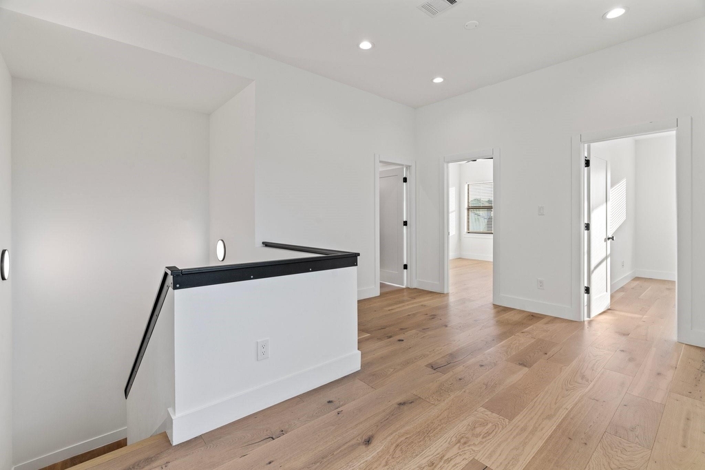 3802 Commerce Street - Photo 19