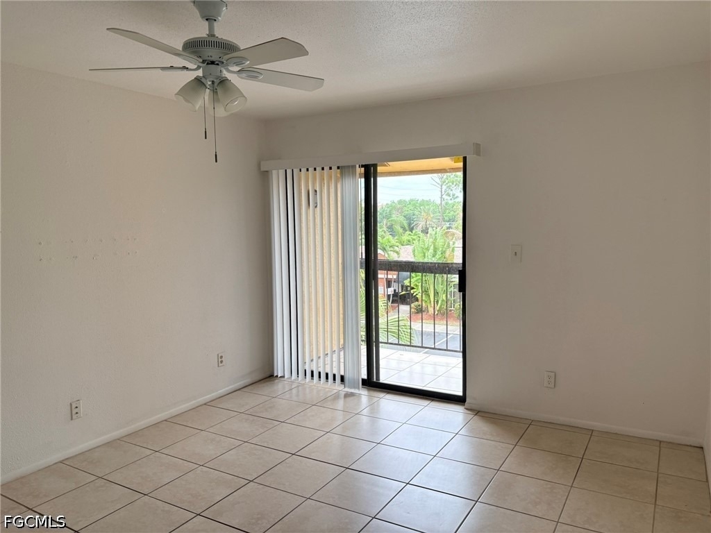 2855 Winkler Avenue - Photo 1