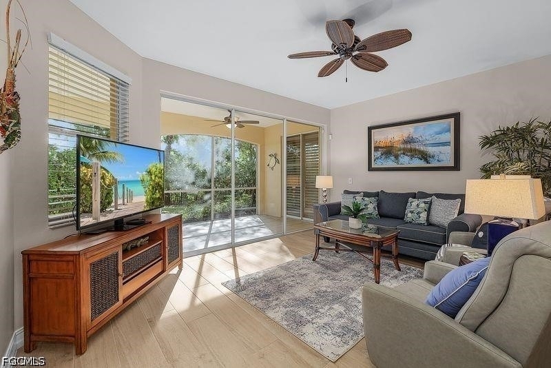 11065 Harbour Yacht Court - Photo 5
