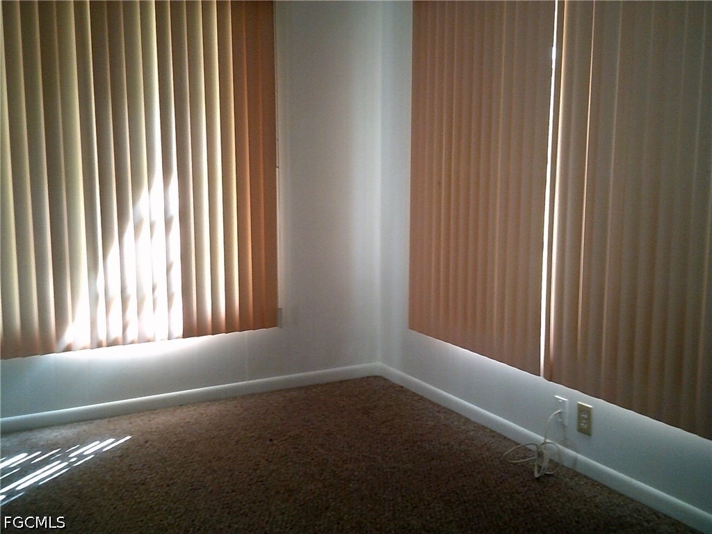 1405 Juddale Street E - Photo 5