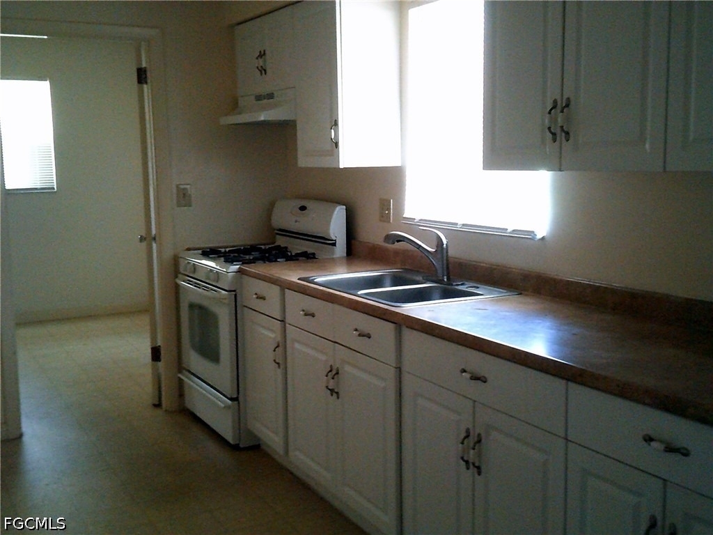 1405 Juddale Street E - Photo 7