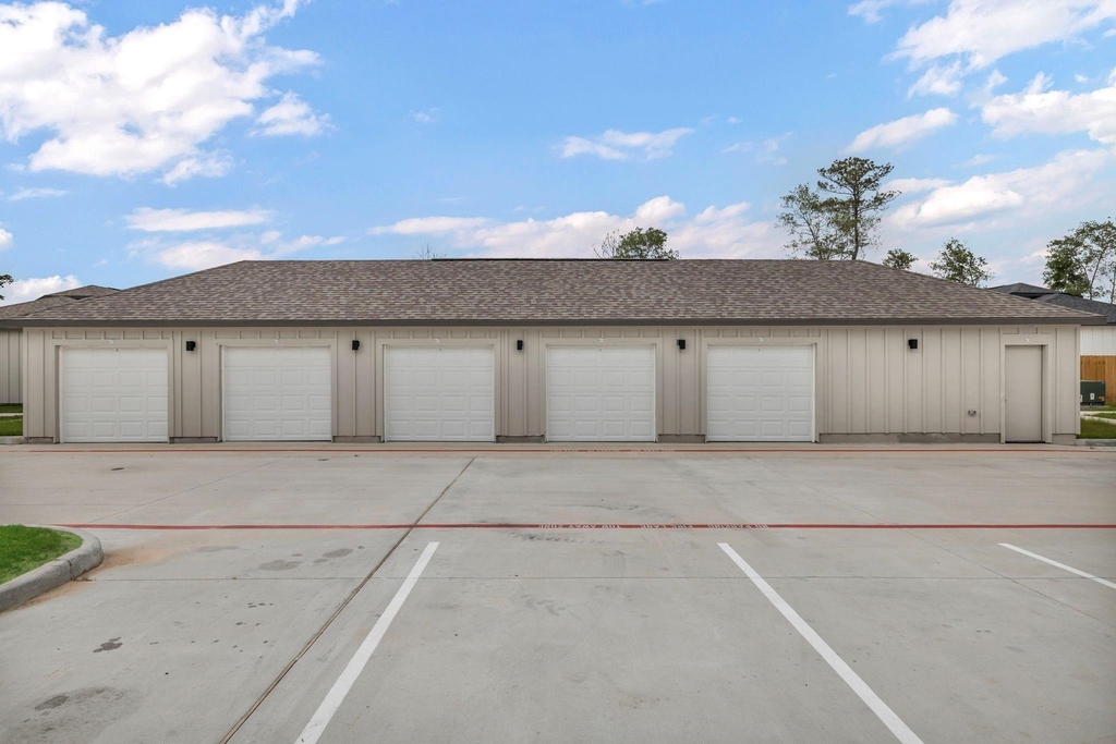 4250 Woodridge Parkway - Photo 18