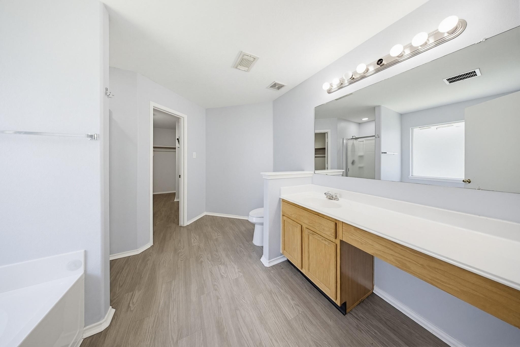 627 Regal Hollow Lane - Photo 18