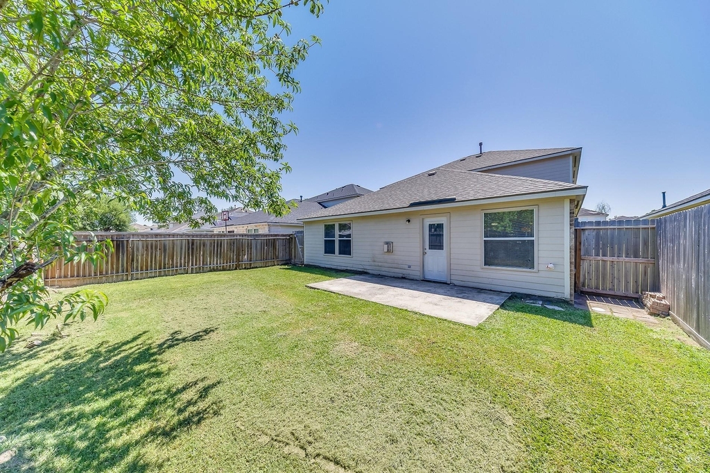 627 Regal Hollow Lane - Photo 5