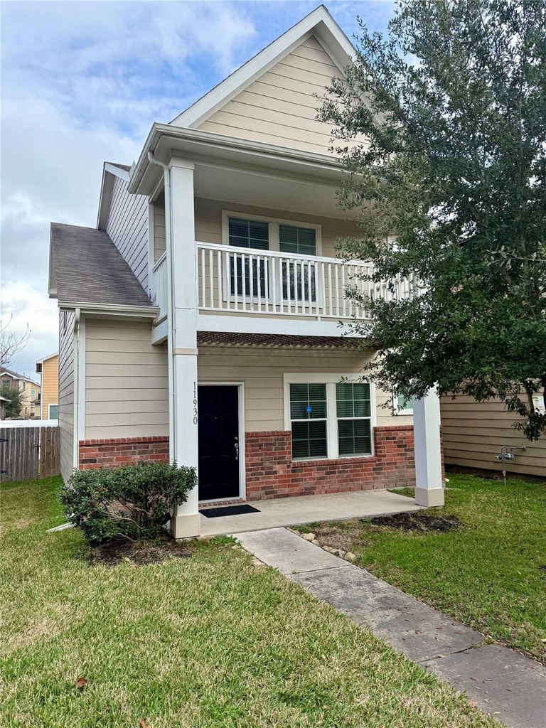 11930 Jelicoe Drive - Photo 0