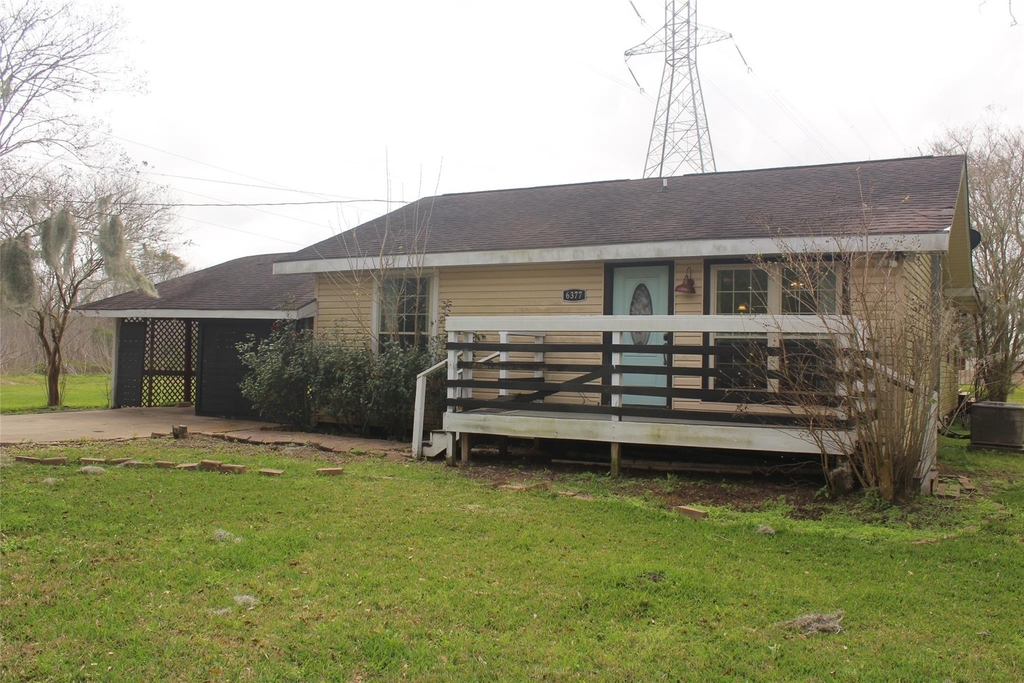 6377 County Road 659 - Photo 3