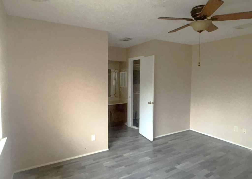 17323 Camberwell Green Lane - Photo 10