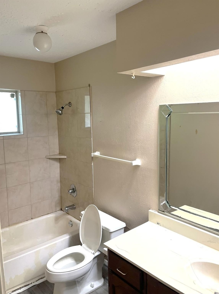 17323 Camberwell Green Lane - Photo 11