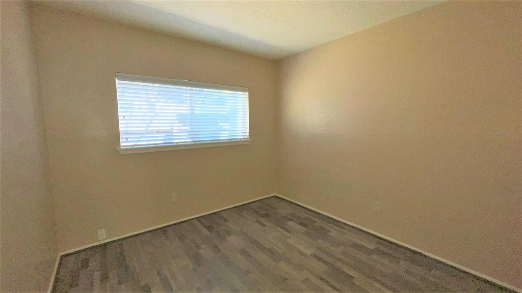 17323 Camberwell Green Lane - Photo 15