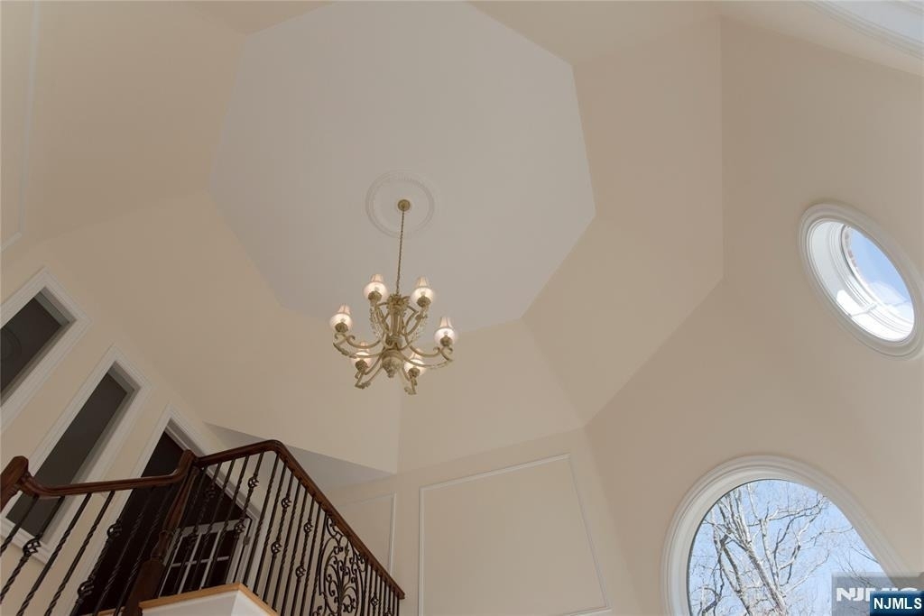 673 Glendale - Photo 11