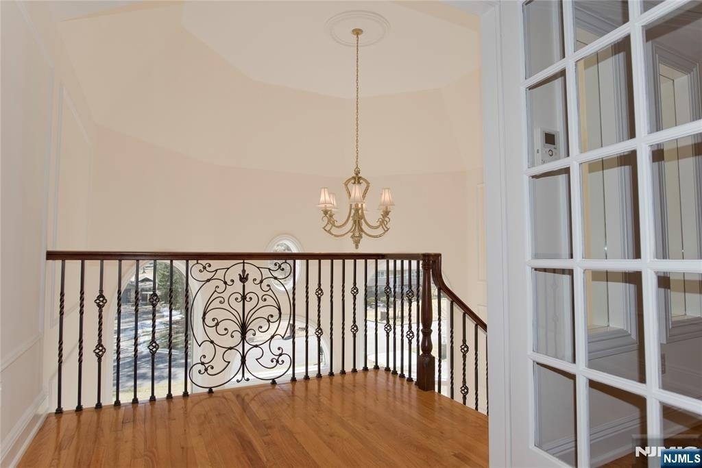 673 Glendale - Photo 12