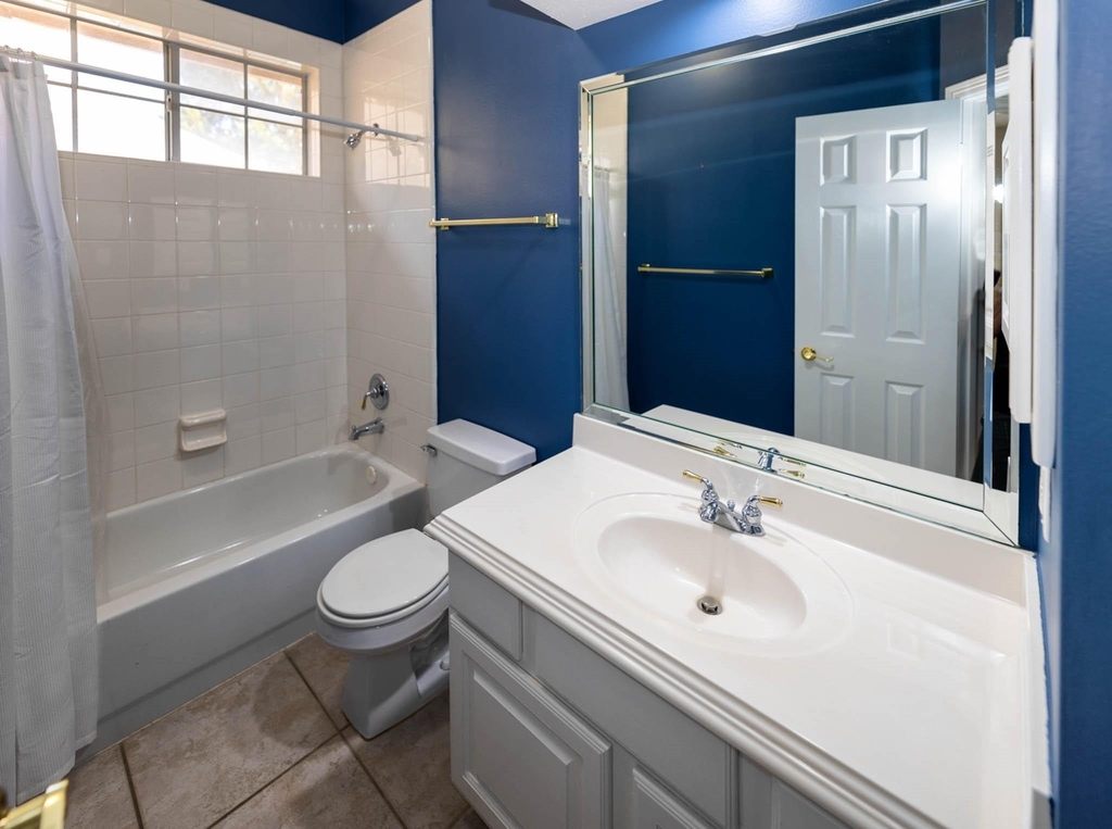 2435 Thorndon Park Court - Photo 12