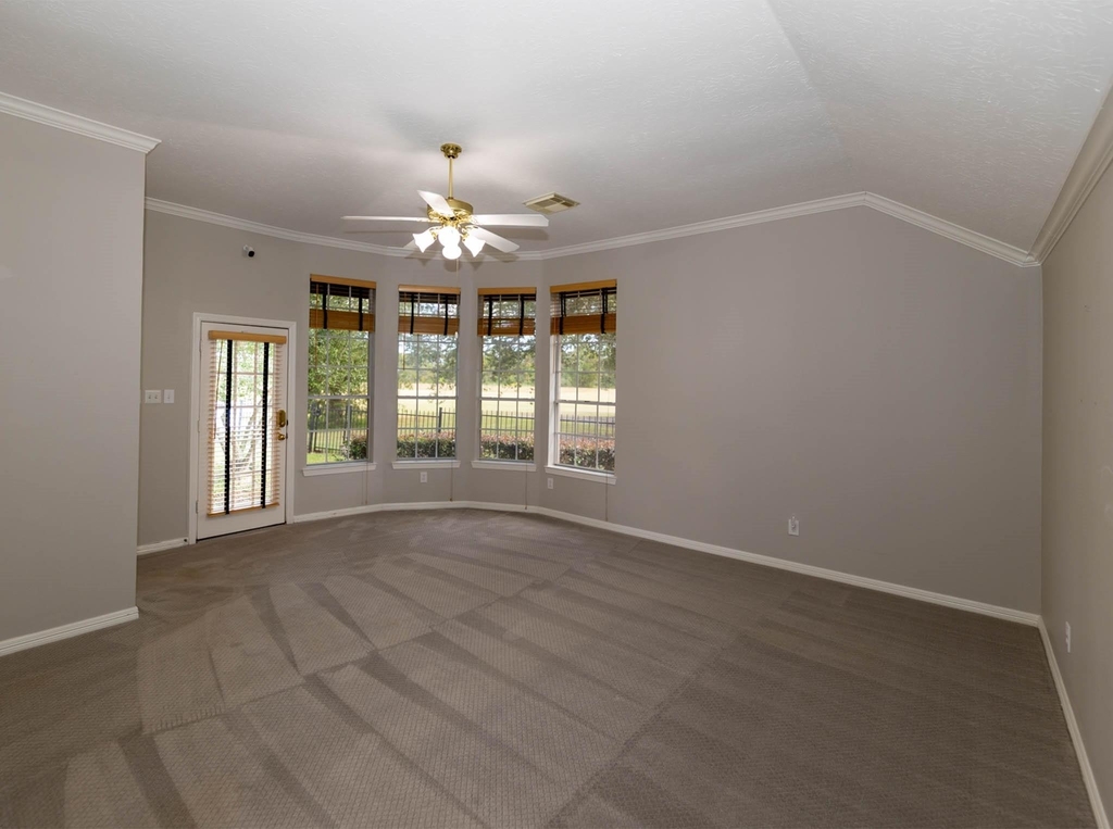 2435 Thorndon Park Court - Photo 21