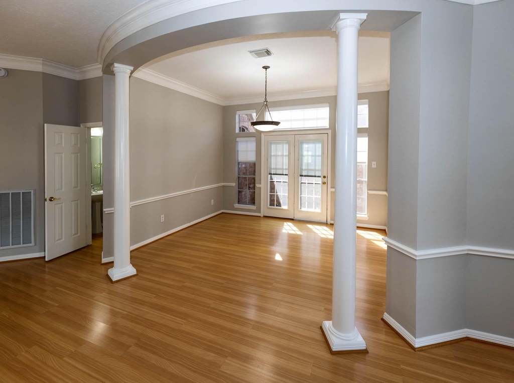 2435 Thorndon Park Court - Photo 9
