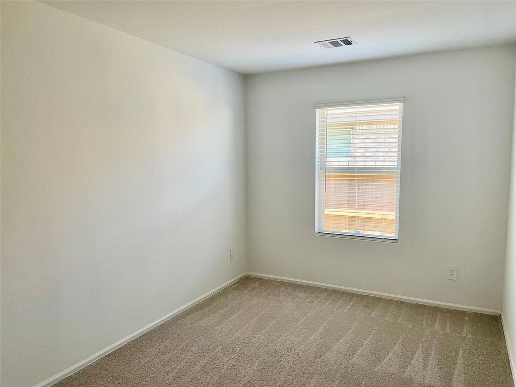 221 Crystal Bay Ln - Photo 14