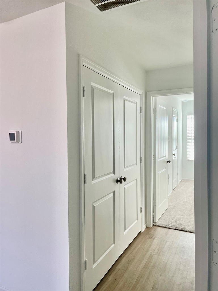 221 Crystal Bay Ln - Photo 8