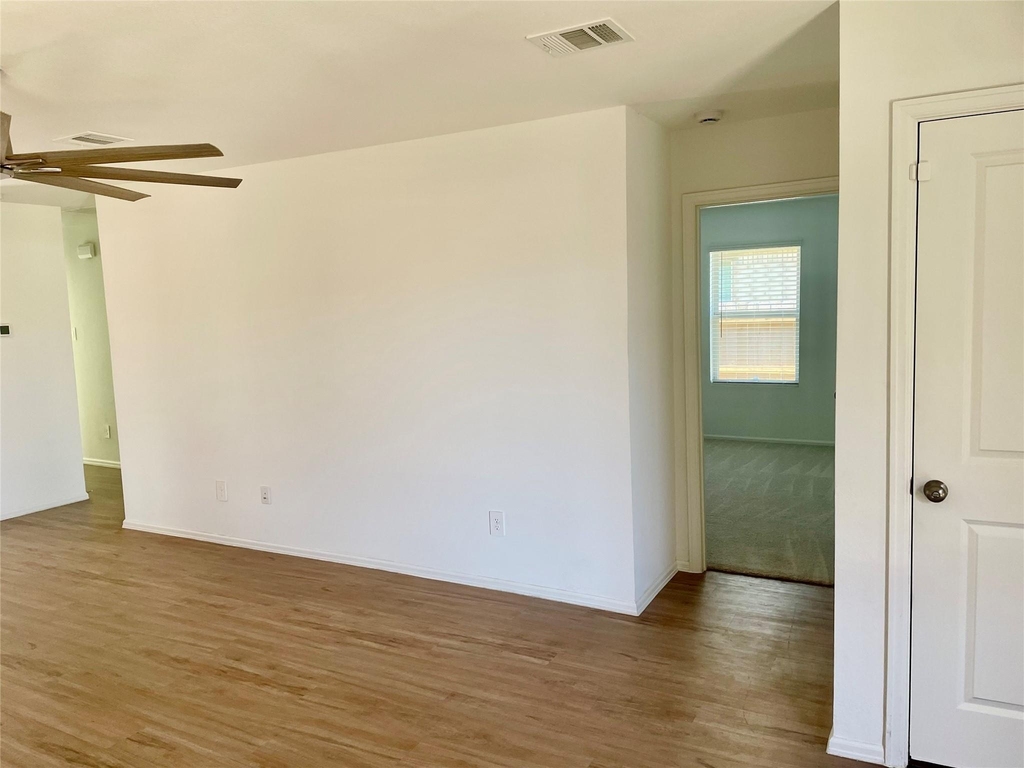 221 Crystal Bay Ln - Photo 7