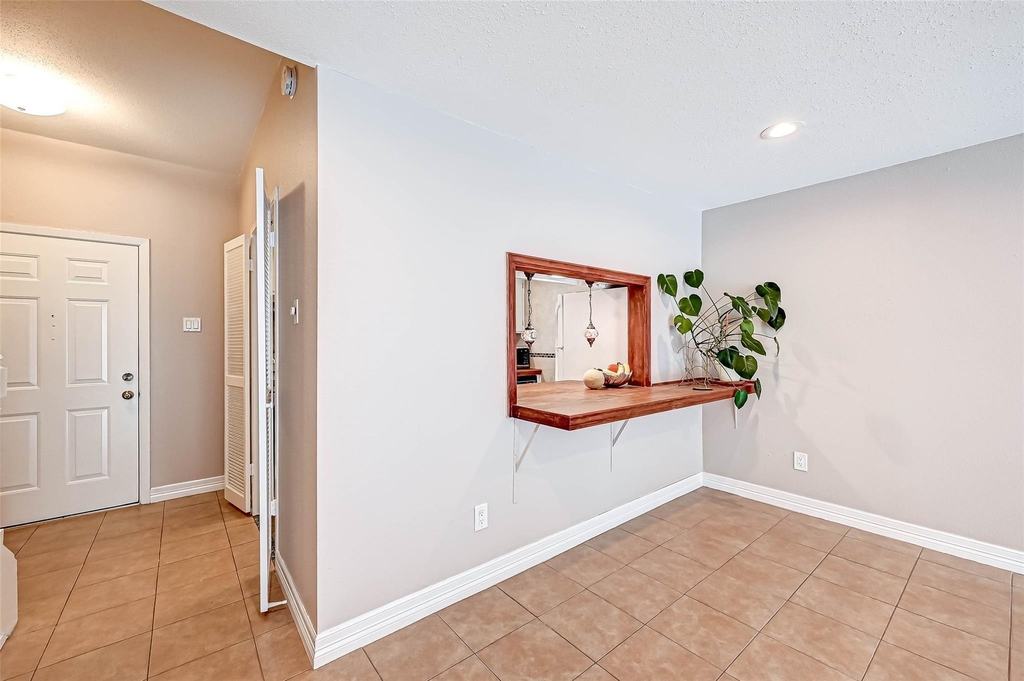 2232 S Piney Point Road - Photo 14