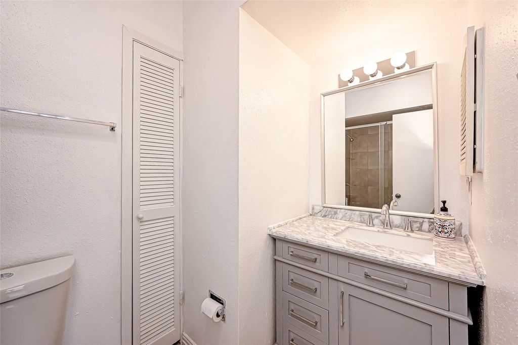 2232 S Piney Point Road - Photo 20