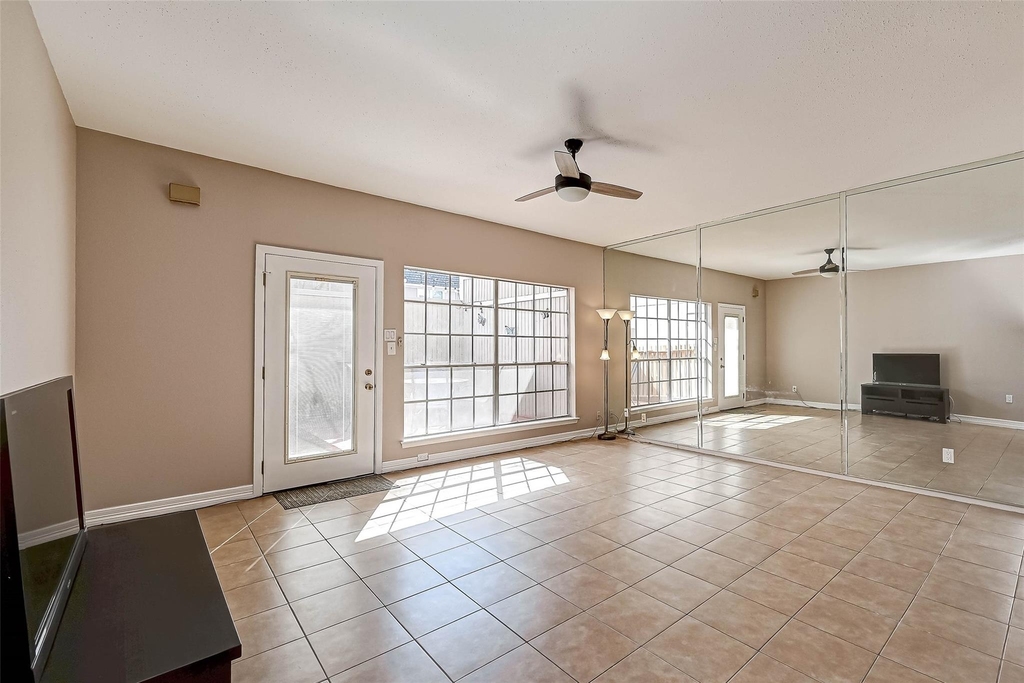2232 S Piney Point Road - Photo 5