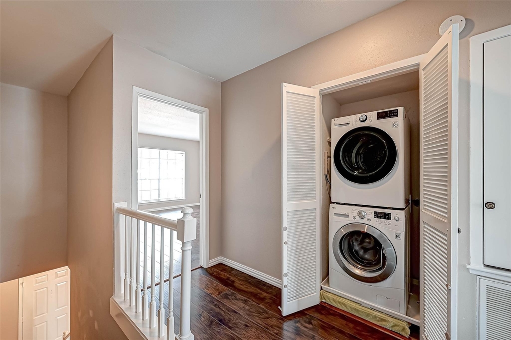 2232 S Piney Point Road - Photo 16