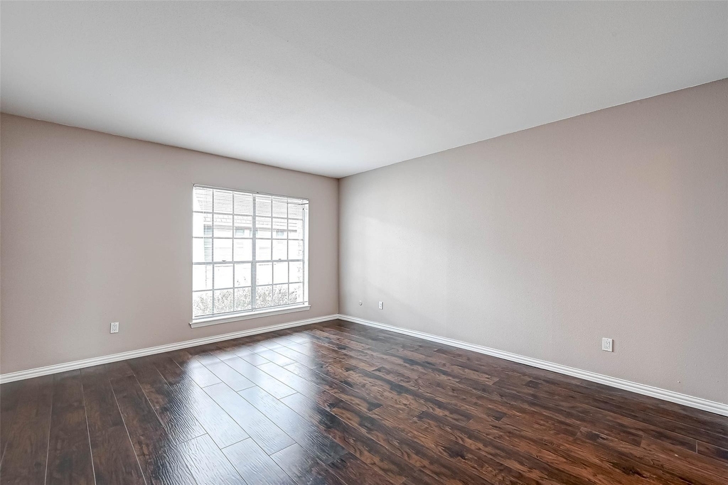 2232 S Piney Point Road - Photo 17