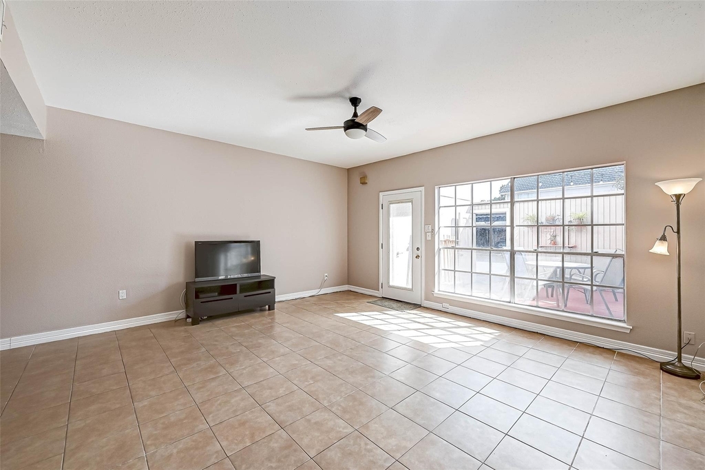 2232 S Piney Point Road - Photo 7
