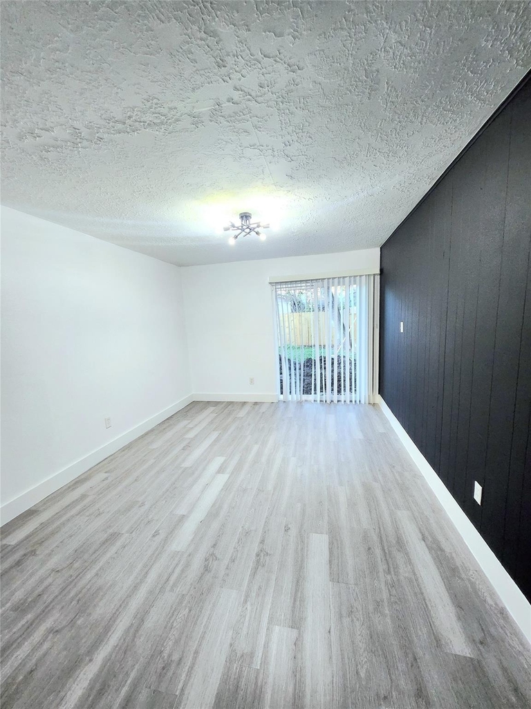 6824 W Fuqua Drive - Photo 5