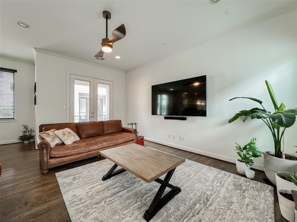 2 Hermann Park Court - Photo 18
