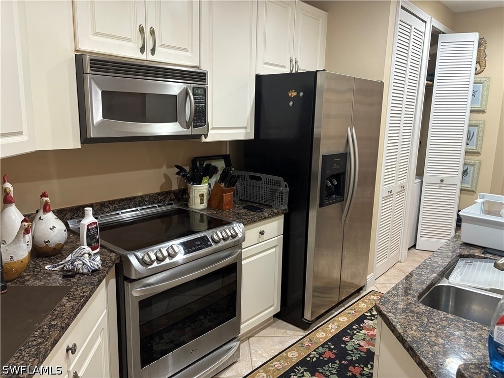 1390 Sweetwater Cove - Photo 2