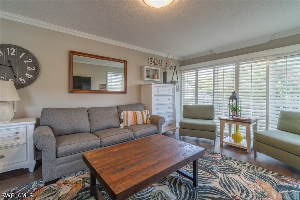 1215 Edington Place - Photo 2