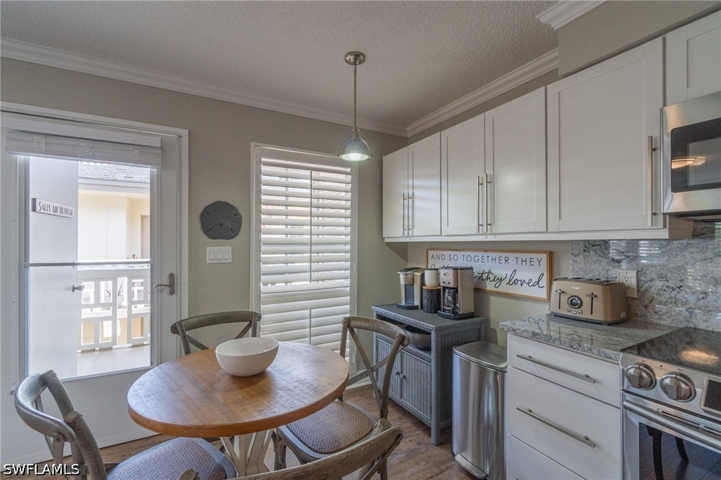 1215 Edington Place - Photo 7