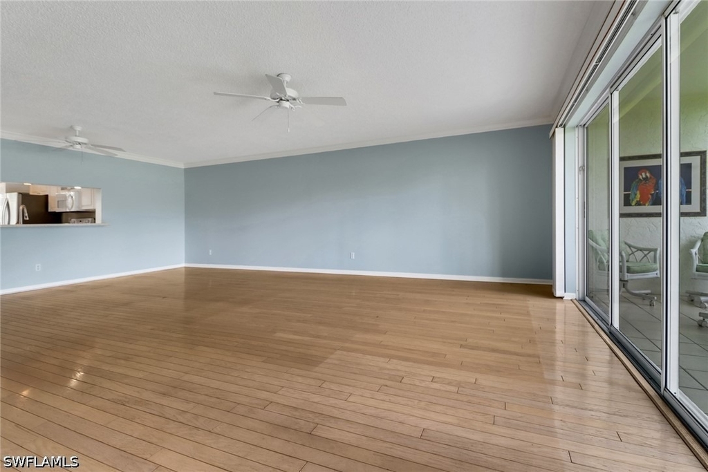 4556 Andover Way - Photo 4