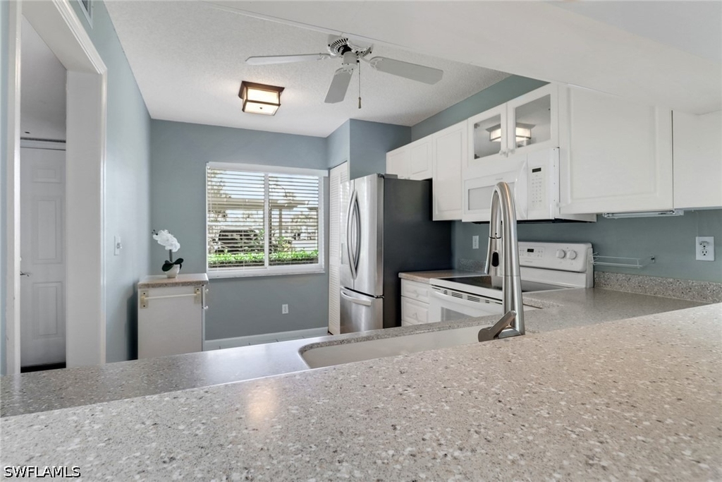 4556 Andover Way - Photo 10