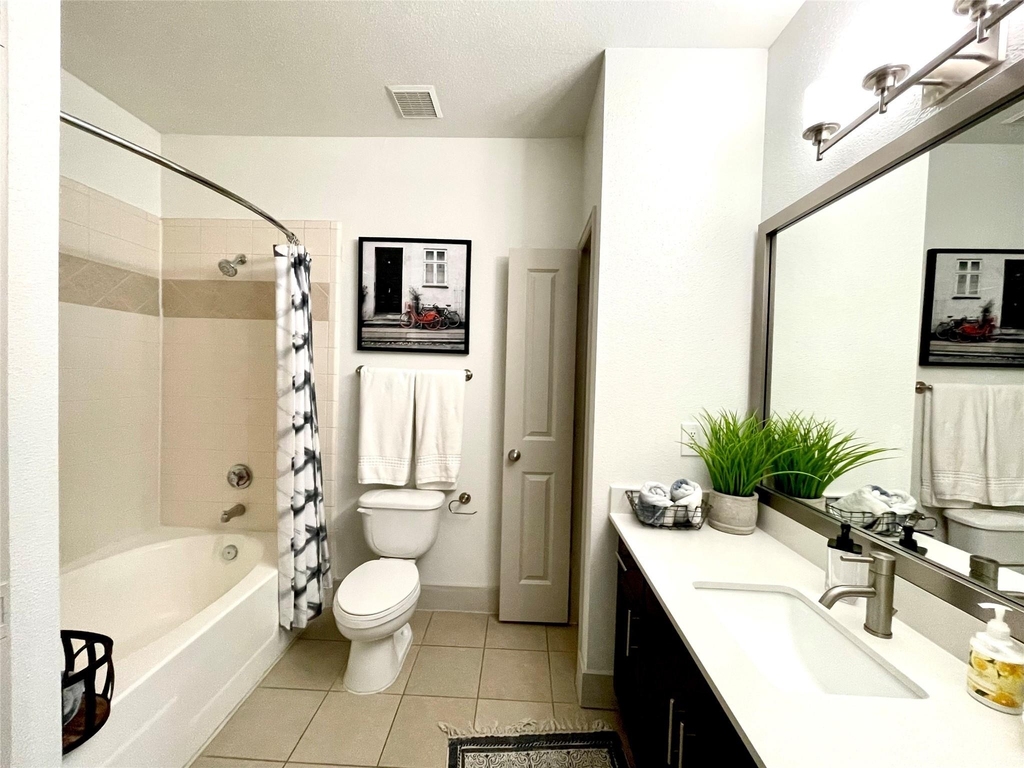 2222 Smith Street - Photo 8