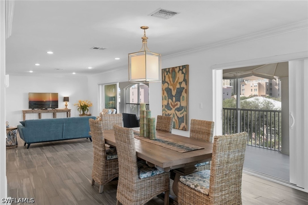 1020 Swallow Avenue - Photo 4