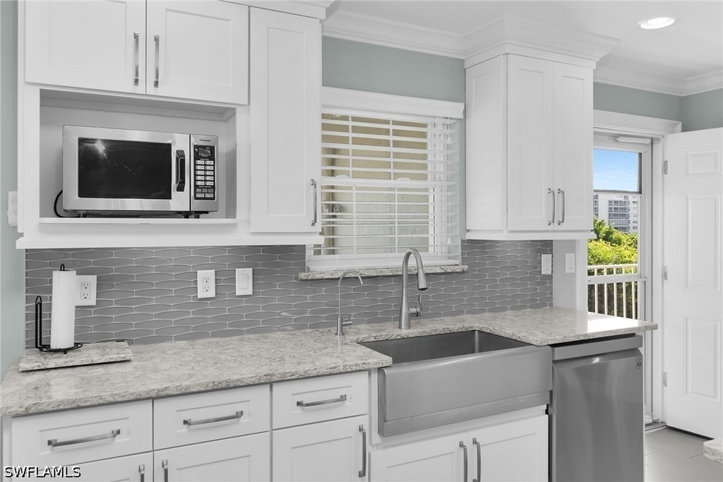 1020 Swallow Avenue - Photo 12
