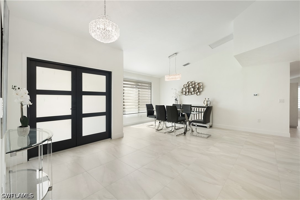 2307 Queens Way - Photo 4