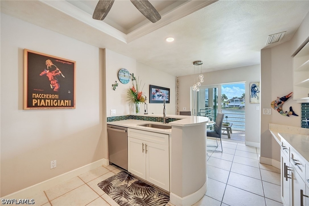 4530 Gulf Shore Boulevard N - Photo 10