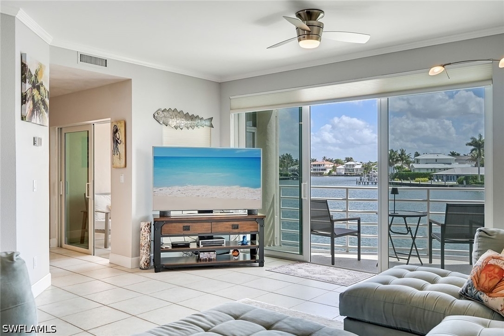 4530 Gulf Shore Boulevard N - Photo 4
