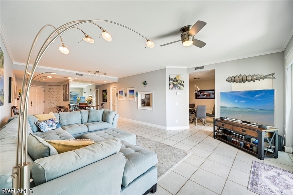 4530 Gulf Shore Boulevard N - Photo 3