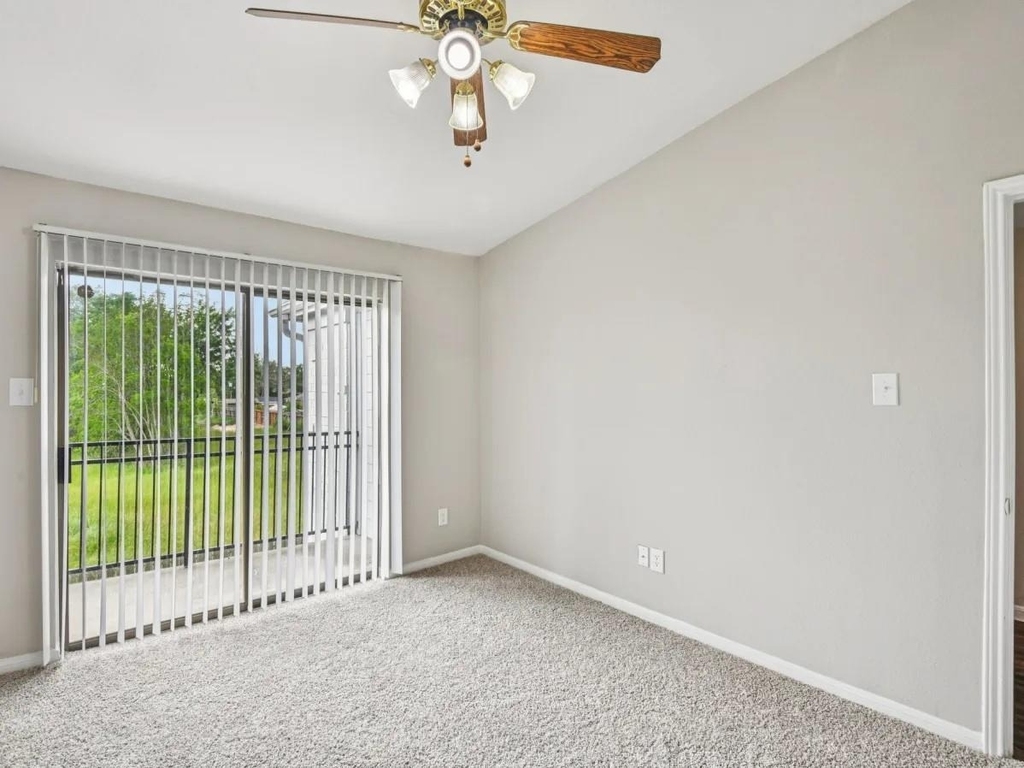 4211 Clay Hill Drive - Photo 12