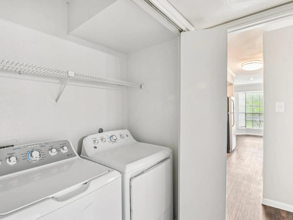 4211 Clay Hill Drive - Photo 14