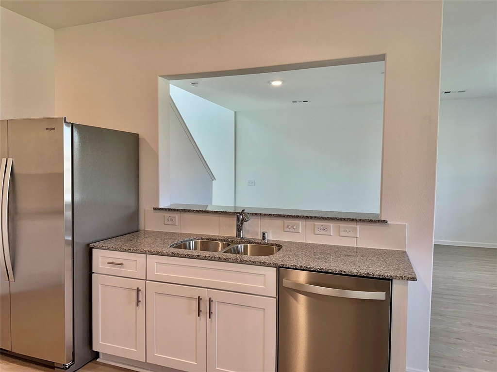 16530 Pine Arrow Drive - Photo 5