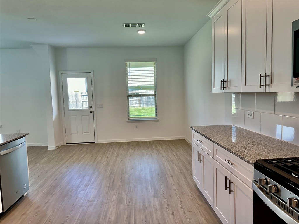 16530 Pine Arrow Drive - Photo 9