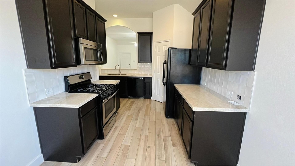 15822 Lost Anchor Way Lane - Photo 4