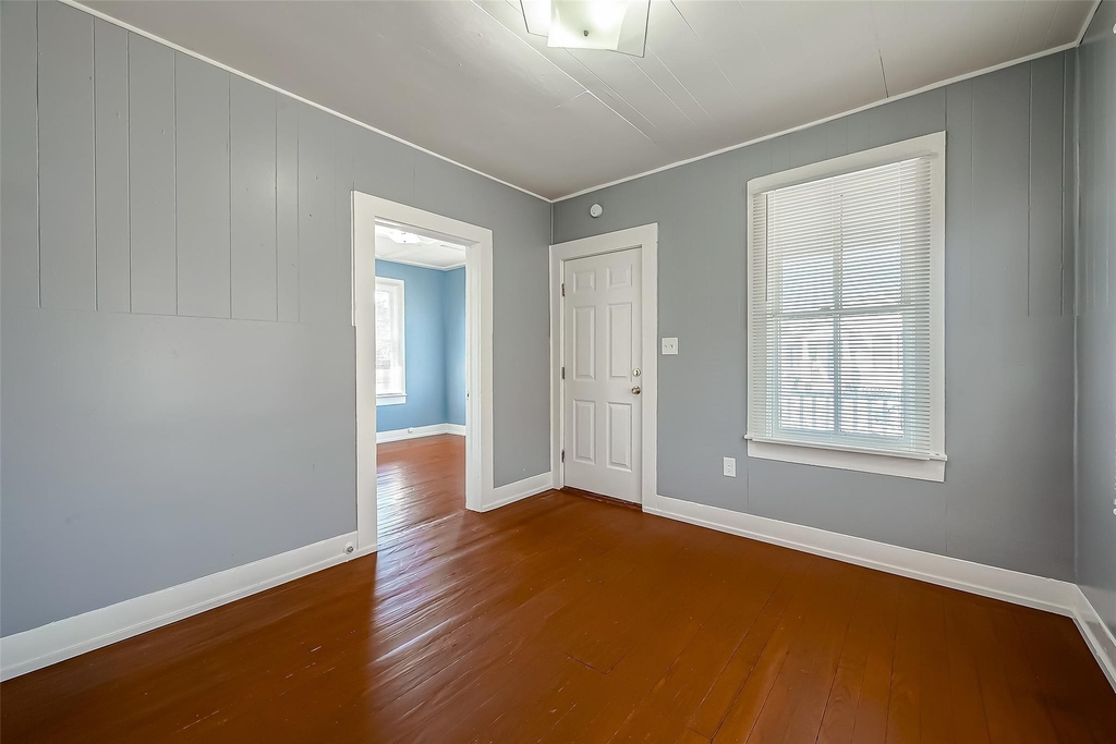 2611 Tierwester Street - Photo 3