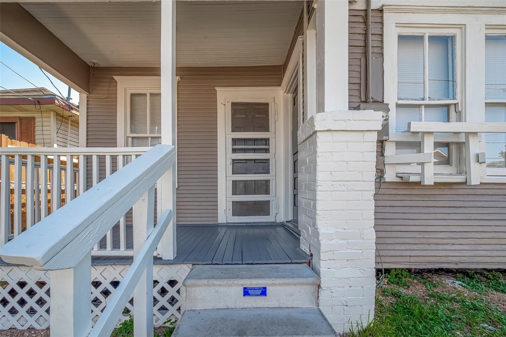 2611 Tierwester Street - Photo 2
